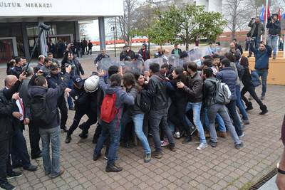 Ensar vakfı protesto