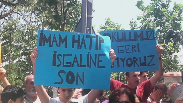 sarigazide imam hatip protestosu